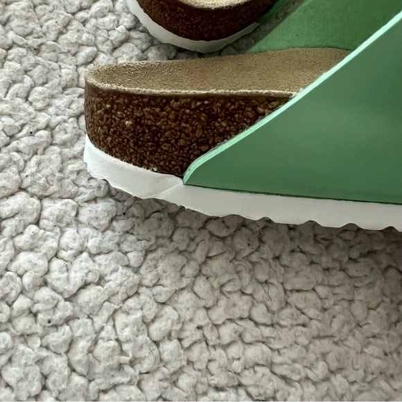 Brand New Birkenstock Arizona Sandals Electric Metallic Mineral Light Green 36 - Picture 8 of 8